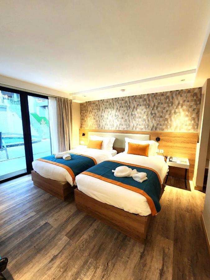 Zo Amalthea Hotel Patong Exterior foto